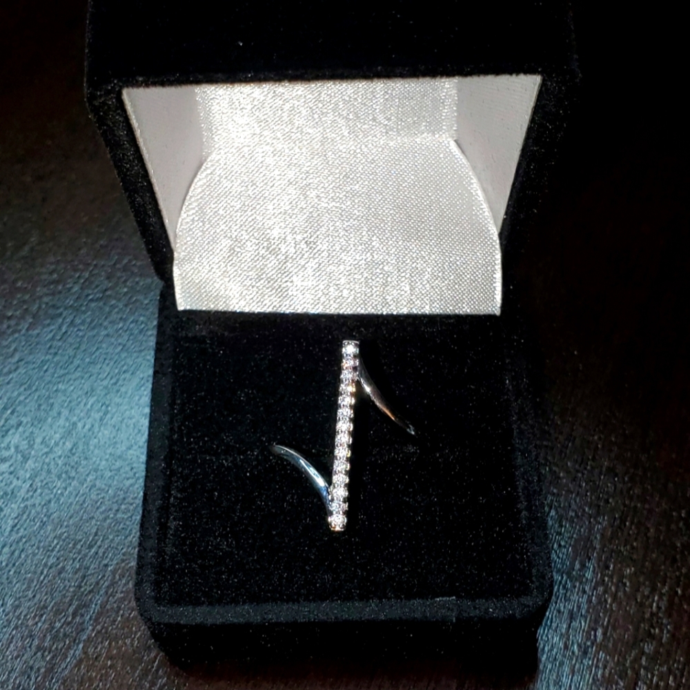 Boho Stylish Silver & White Sapphire Ring